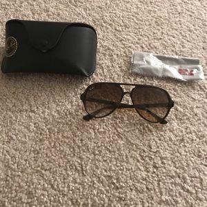 Men’s Ray Ban Aviator Sunglasses (can be unisex)